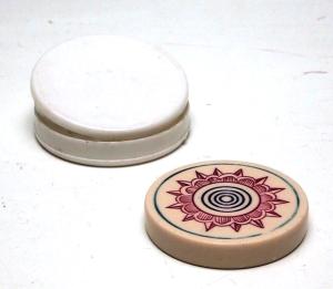 carrom striker